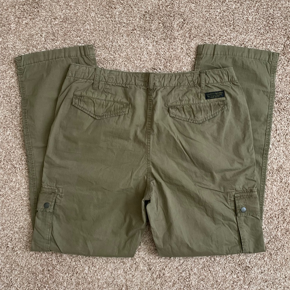 *SOLD* Lucky Brand Men’s Olive Khaki Cargo Pants - Picture 2 of 6